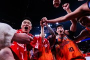 CBA上海19人名单！7名球员续约，王哲林再打3年，张镇麟强势加盟